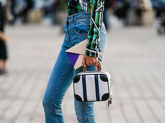 Pincha en la imagen para descubrir todos los pantalones tendencia del otoño, en vídeo.