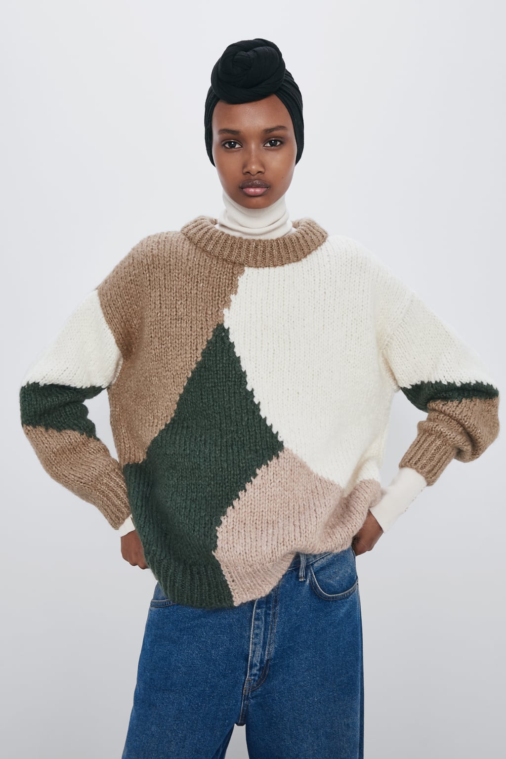 Jersey color block de la nueva colección de Zara. (29,95 euros).