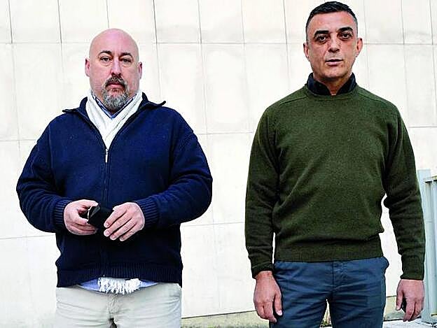Miguel Ángel de Ruz y Pedro Luis Rodríguez-Almeida a la salida del juzgado.