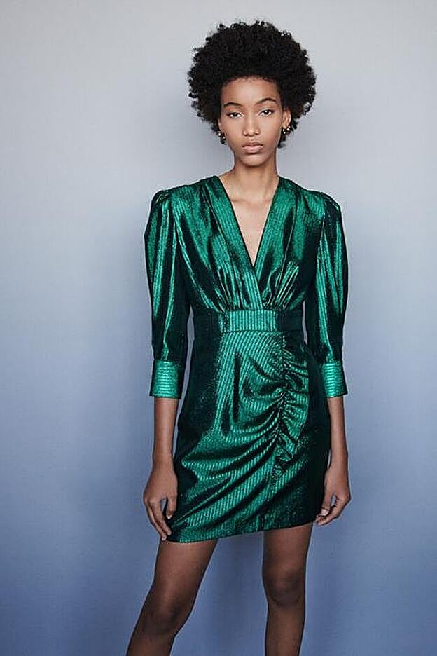 El vestido de Bellón en el catálogo de la firma parisina