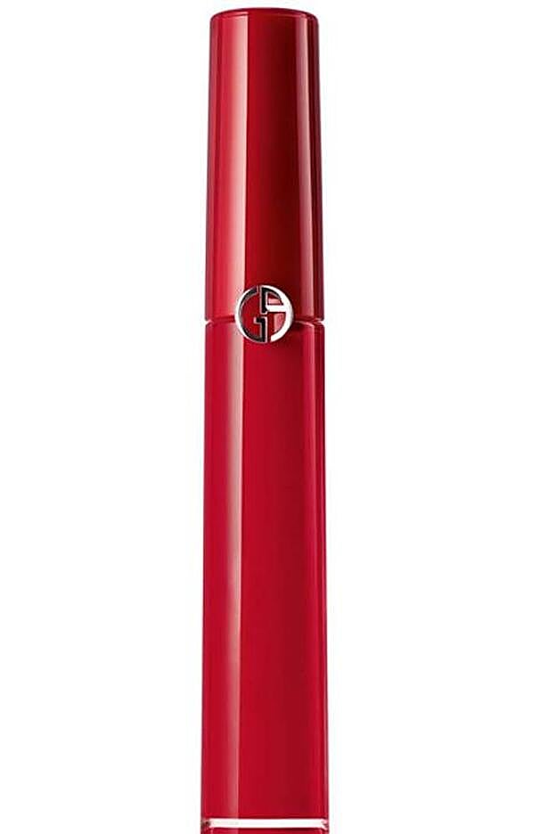 El labial líquido de Armani es un best seller por su acabado aterciopelado.