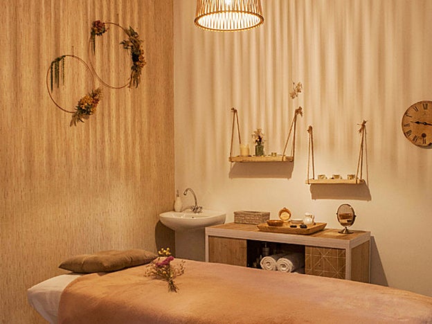 Sesión de oxigenoterapia en rostro cuello y escote en el centro madrileño Meraki NailsWorks (70 €).