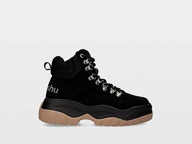 El botín con plataforma que lleva Rocío Osorno está a mitad de precio en Ulanka.