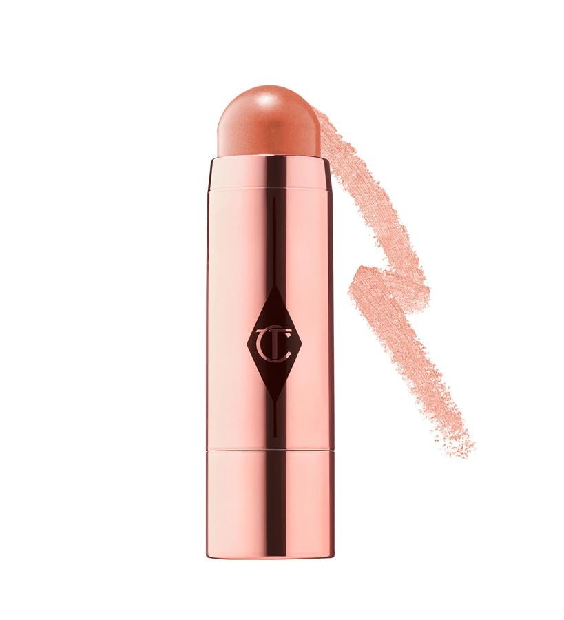 En las mejillas crea un rubor sedoso y en los labios deja un tintado suave. Su ingrediente clave, la ceramidona, actúa como un relleno de polietileno para repulpar el aspecto de la piel, dándole una superficie impecable, mientras que los polímeros cremosos hidratan la piel y la superficie de los labios. (40 €).