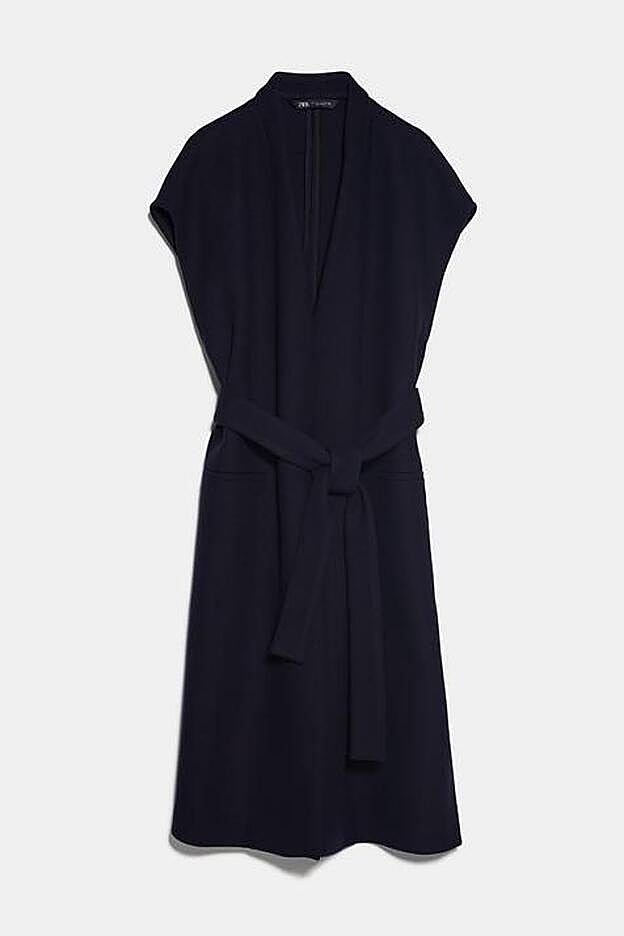 Este es el chaleco de Zara perfecto para copiar el look de Victoria Federica. Cuesta 59,95 euros y hay dos tallas disponibles.
