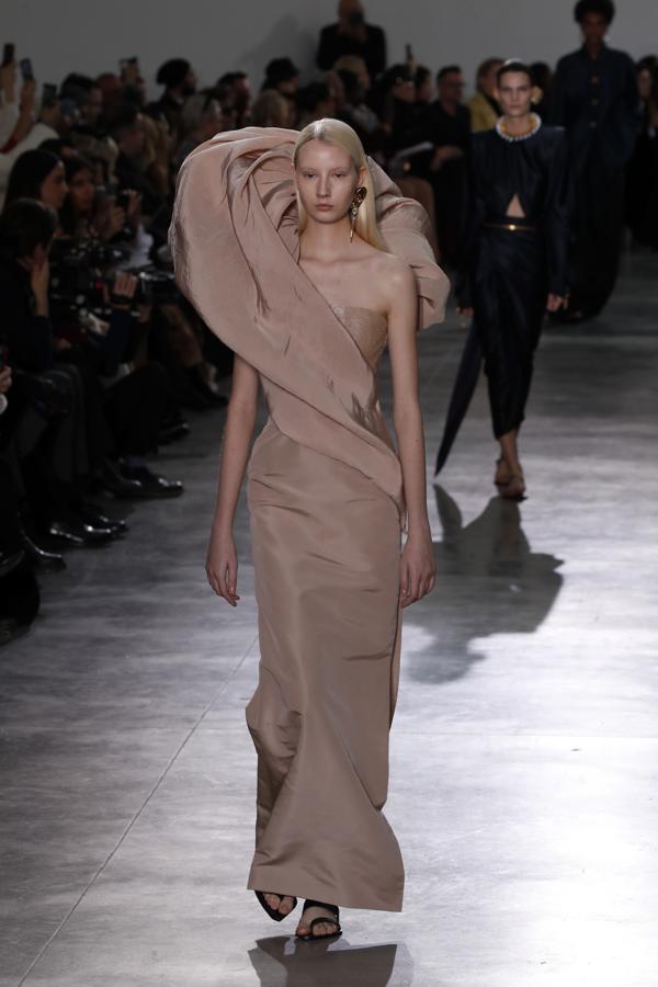 Fotos: Lo mejor de los desfiles de Alta Costura de París: del desfile de Valentino a la despedida de Jean Paul Gaultier