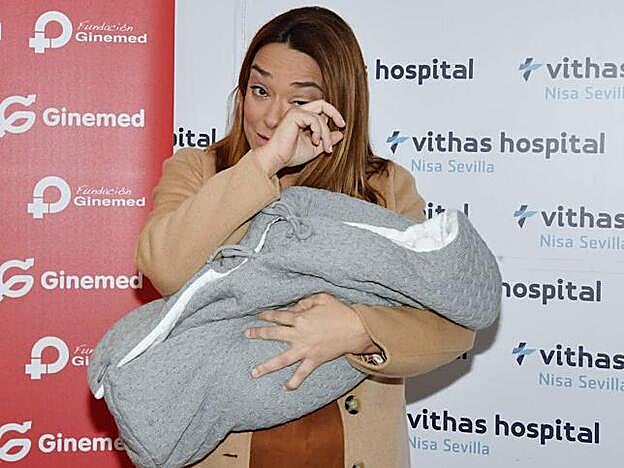 Toñi Moreno se ha emocionado ante la prensa.