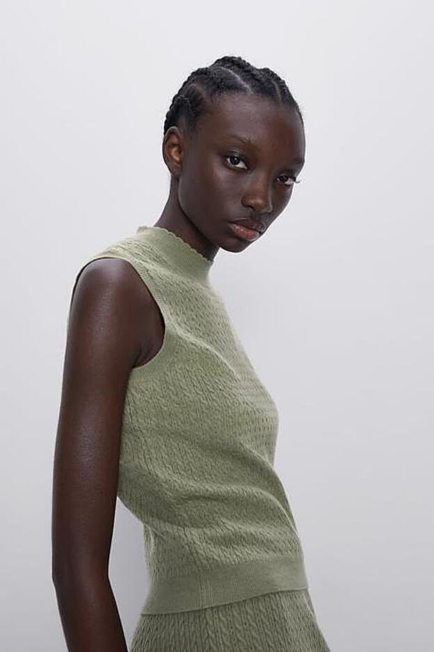 El top, en el catálogo de Zara.