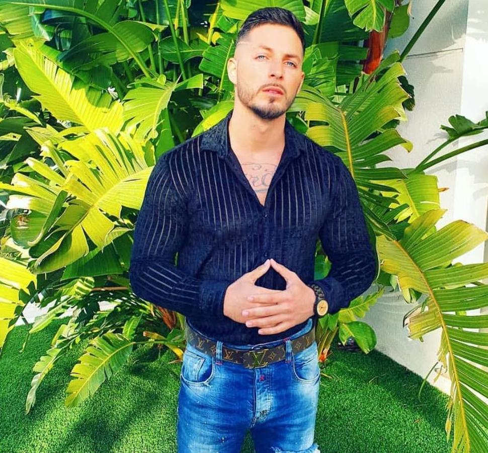 El cantante Nyno Vargas, concursantes de 'Supervivientes 2020'.