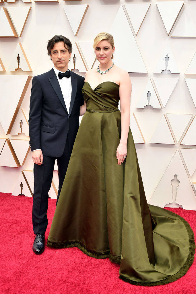 Greta Gerwing, directora de 'Mujercitas', junto a su marido en la alfombra roja de los Premiso Oscar 2020.