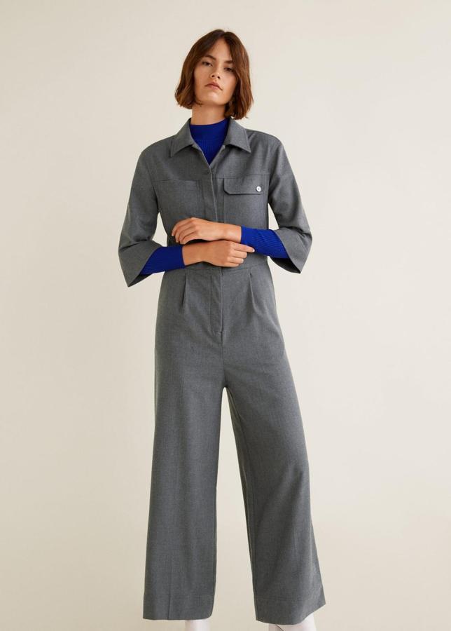 Gris y ajustado en la partte superior, es solo apto para las más atevidas, (7,99 euros).