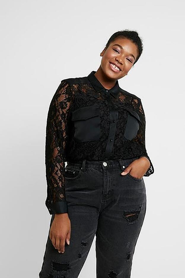 Precios camisa de encaje con motivos florales disponible en Zalando.