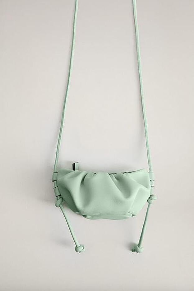 En verde agua, súper primaveral.