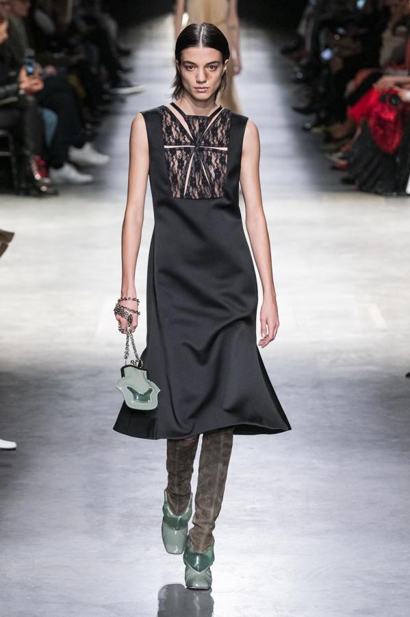 Desfile de Christopher Kane.