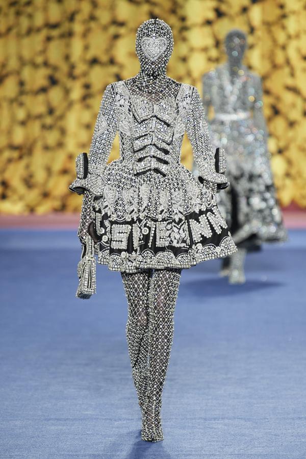 Desfile de Richard Queen.