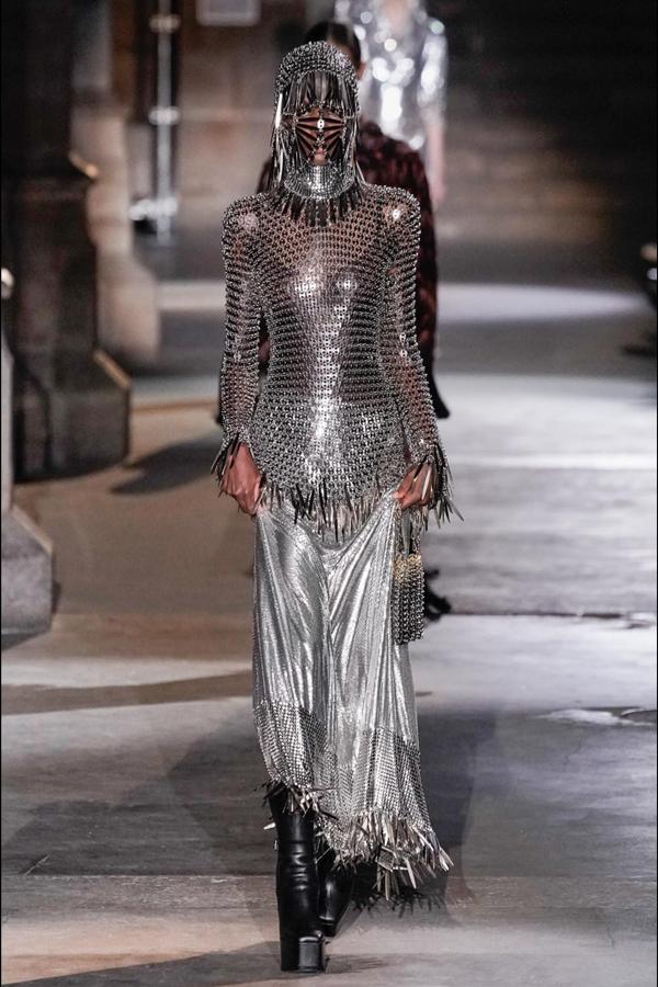 Desfile de Paco Rabanne.