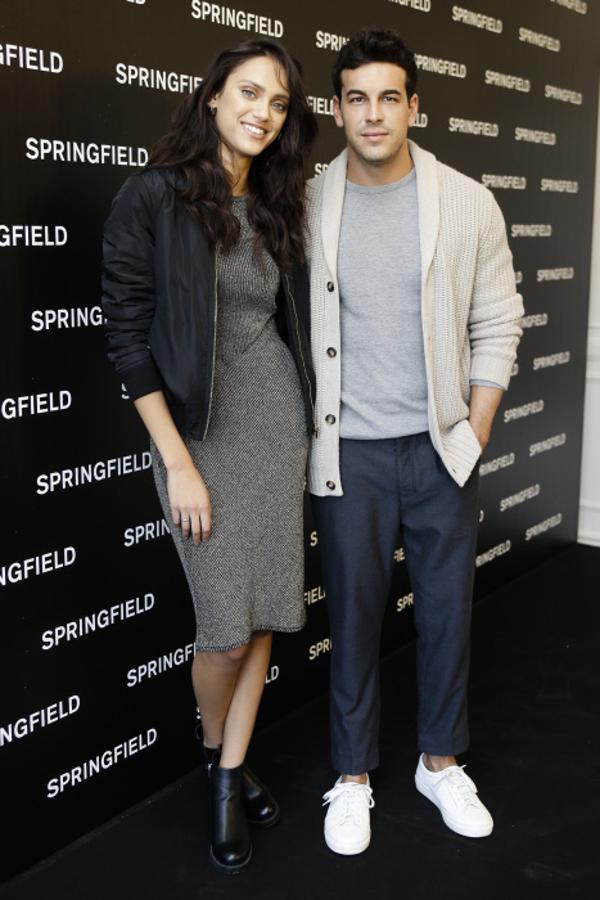 Al poco de terminar la historia de Berta, se dijo que Mario había conquistado a esta espectacular modelo con la que compartió campaña publicitaria. De nuevo los mentideros hicieron de las suyas, y señalaron a Dalianah como causante de la separación con su compañera de `Palmeras en la nieve´.