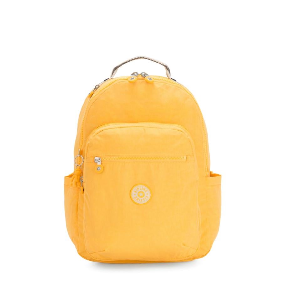 El icónico modelo Seoul de Kipling no podía faltar en esta galería.Esta mochila con protección para el portátil será una gran aliada y hay en muchos colores. Nos quedamos con este modelo en amarillo pálido (95,00€).