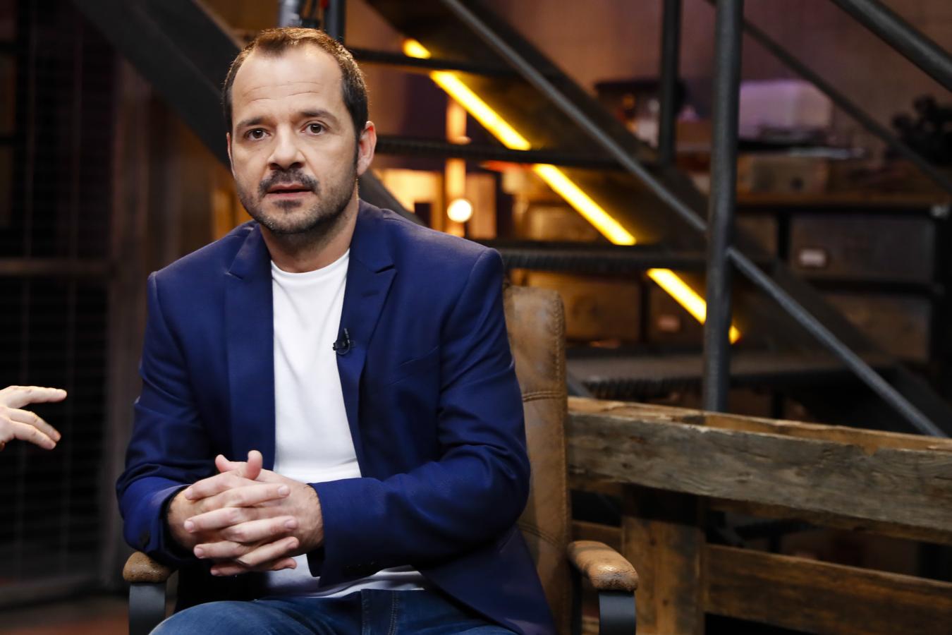 Ángel Martín revela que ha dado positivo en el test del coronavirus un par de semanas después de reincorporarse al trabajo.