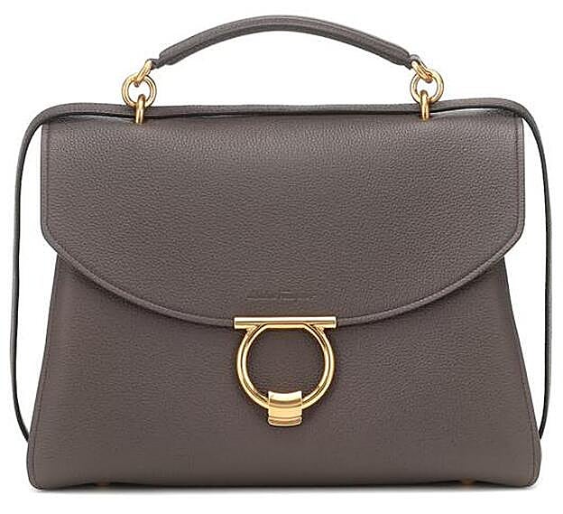 Bolso de Ferragamo con el Gancini como cierre