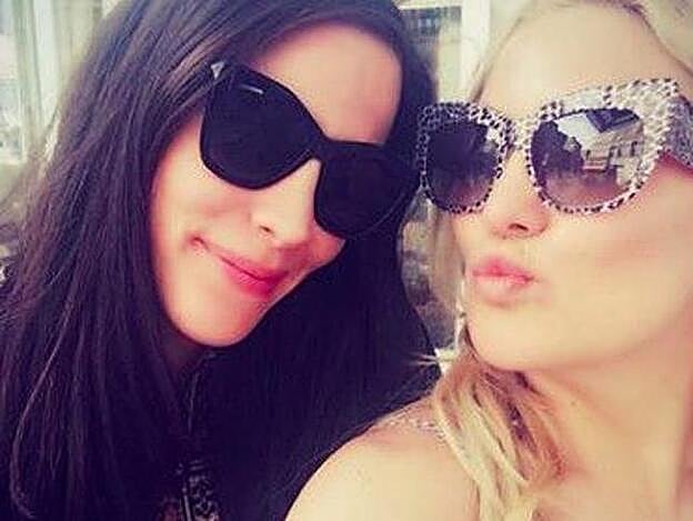 Liv Tyler y Kate Hudson mostrando su amistad en Instagram.