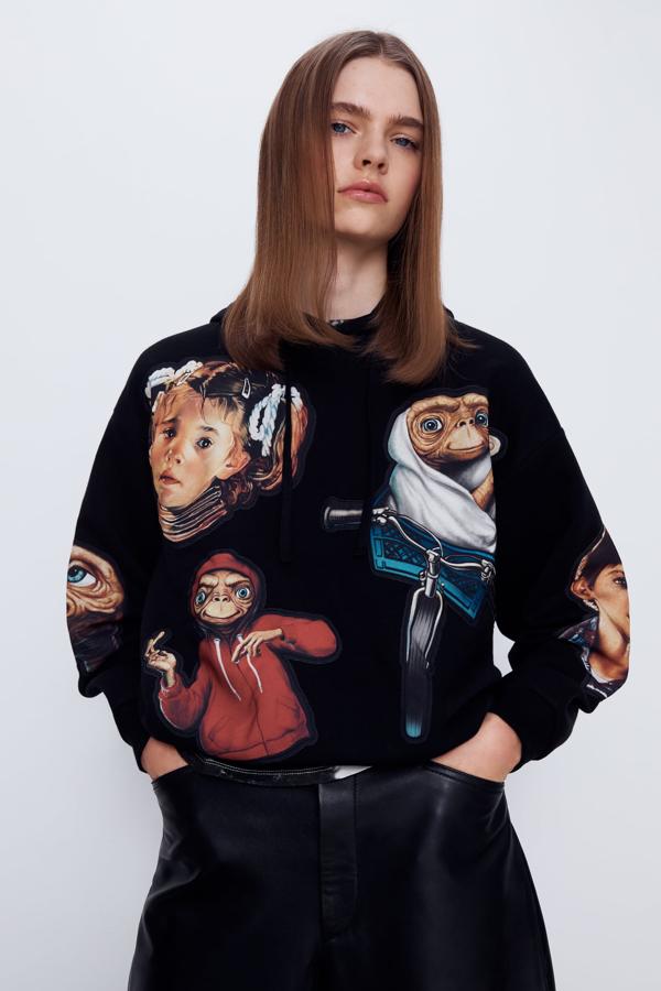 Con dibujos de los portagonistas de la película 'E.T', 29,95 euros.