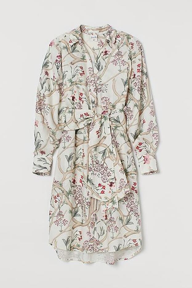 Uno de los vestidos más bonitos de la colección de Johanna Ortiz, con unas mangas abullonadas espectaculares.