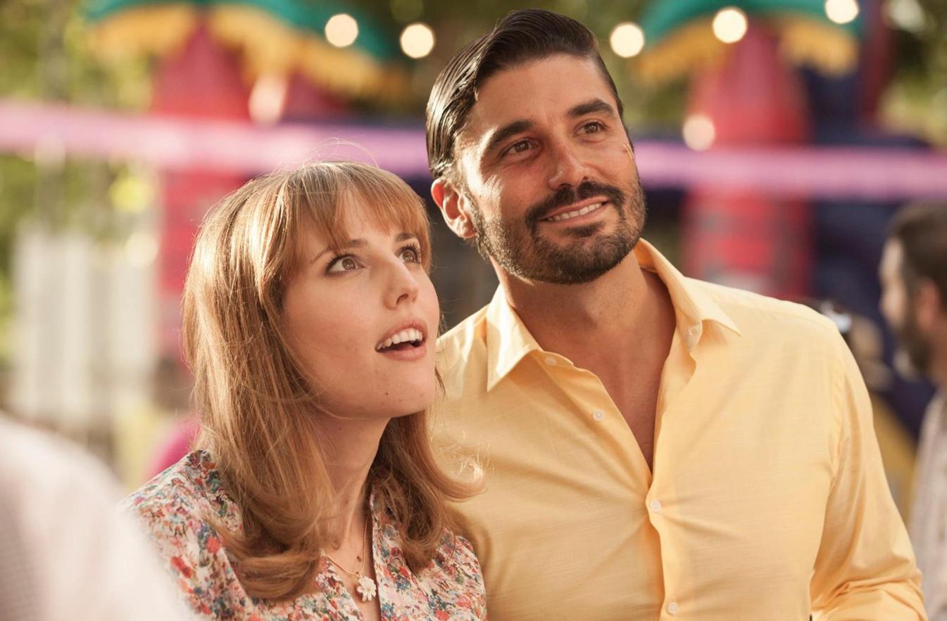 Una película dirigida por Paco León, que nos aporta una visión diferente de las relaciones. Cinco parejas en un caluroso verano madrileño experimentan sus fliias trazando un retrato sin complejos de la sexualidad y del mundo de la pareja.