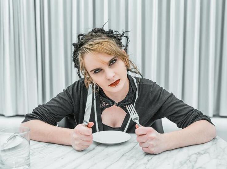 Fotos: 9 alimentos que tienes que eliminar de tu cena mientras estás encerrada por el coronavirus para no engordar