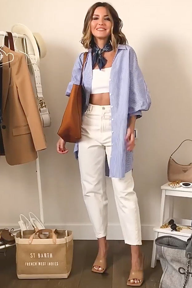 Un look de máxima tendencia por el micro top, pero muy práctico.