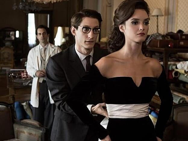 Un momento del biopic de Yves Saint Laurent, protagonizado por Pierre Niney.