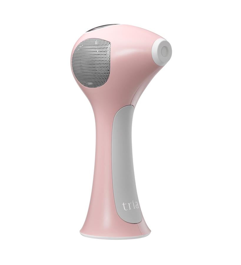 Aprobado por la FDA, utiliza la misma tecnología láser de diodo preferida por los dermatólogos para apuntar y deshabilita permanentemente el folículo piloso para obtener resultados permanentes. El dispositivo es inalámbrico y está probado clínicamente que funciona para reducir hasta el 70% del vello no deseado después de solo dos tratamientos en tan solo tres meses.  Hair Removal Laser de Tria Beauty  (539,90 €).