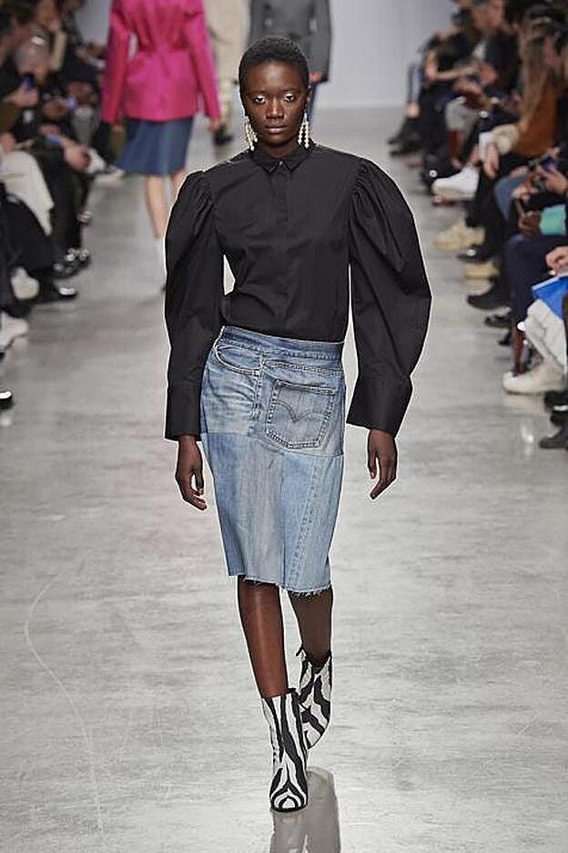 Desfile de primavera/verano de Lutz Huelle.