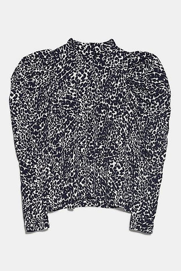 La blusa de estampado animal que ha llevado Nagore Robles es de Zara.