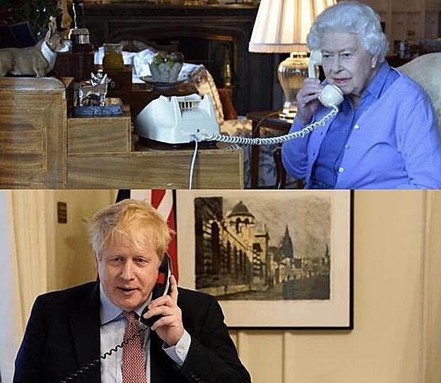 La Reina Isable II y Boris Johnson.