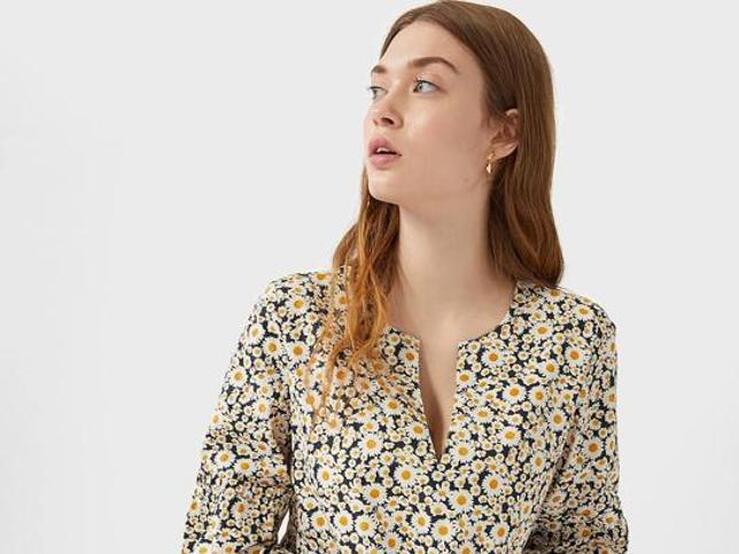 Fotos: ¡Bingo! Hemos encontrado los vestidos de flores más bonitos por menos de 30 euros que hacen tipazo