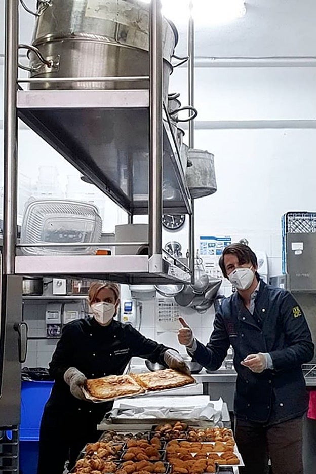 La chef Cristina Oria ha puesto su obrador al servicio del personal de Ifema.