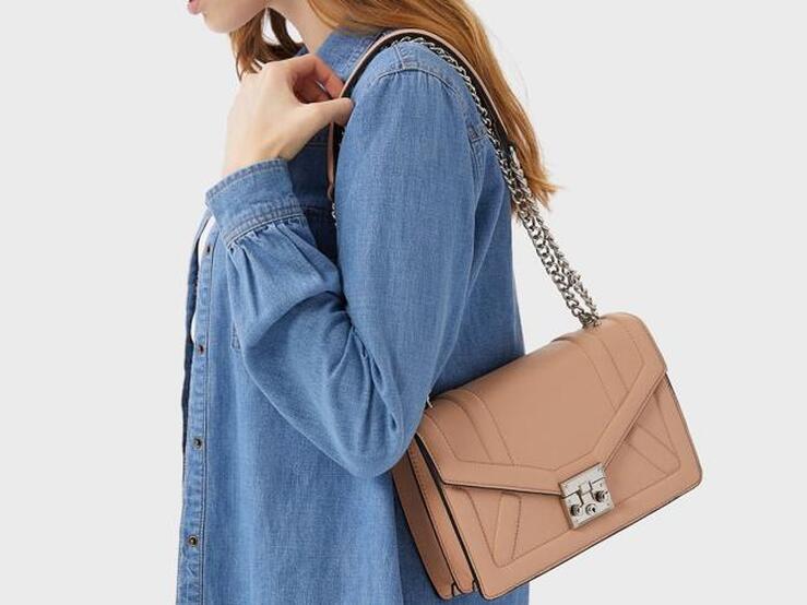 Fotos: Aprovecha los descuentos y renueva tus bolsos por menos de 10 euros con propuestas para todo el año