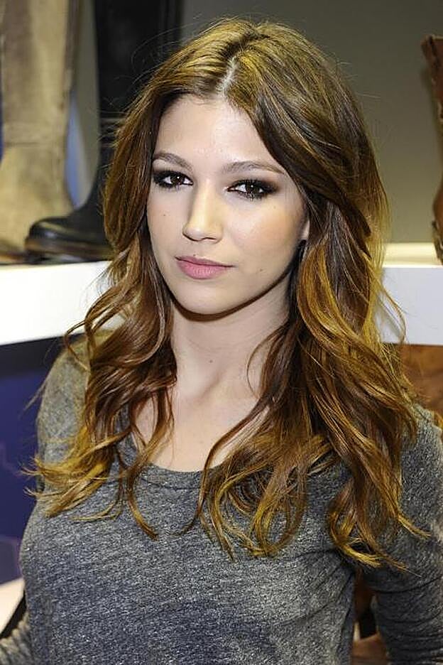 La versión más natural de la melen de Úrsula Corberó: capeada y con mechas.