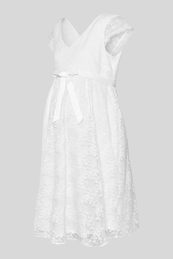 Vestido de novia para premamá romántico con bordados florales y delicada cinta de raso en la cintura (79,90 euros).