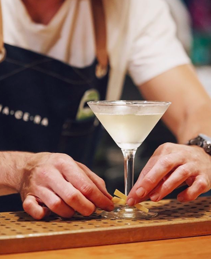 Toma su nombre este moderno local del proceso de maceración único al que someten a sus destilaciones, consiguiendo así un macerado exclusivo para elaborar sus delicioso cócteles. Puedes probar ricos cócteles y acompañarlos con tartas o algún sándwich pero, si estás interesada en las destilaciones, también ofrecen talleres interesantísicmos para que conozcas más de cerca su forma de trabajar. Dónde: Calle San Mateo, 21.