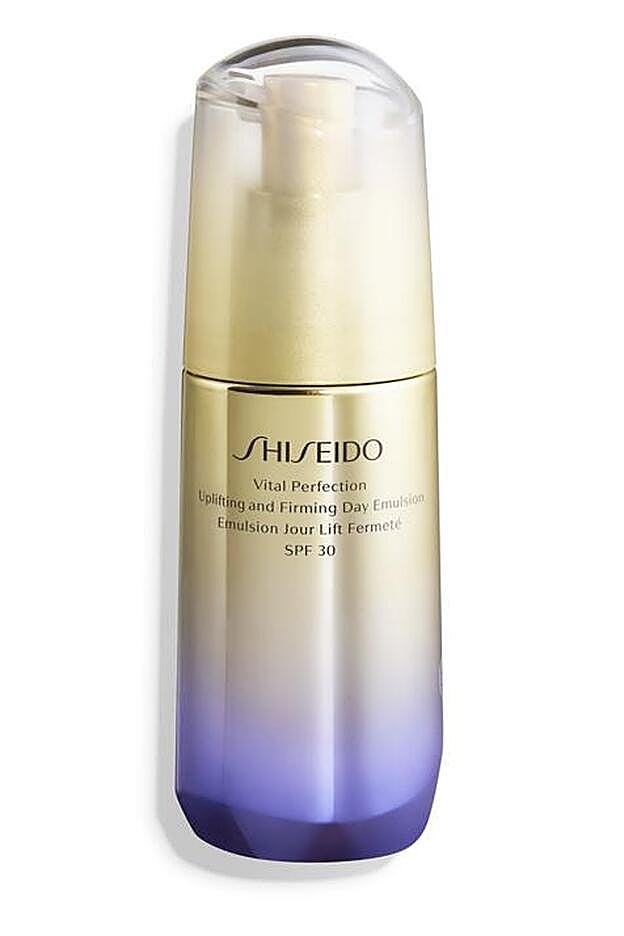 Vital Perfection Uplifting and Firming Day Emulsion SPF30 (135 €), de Shiseido.