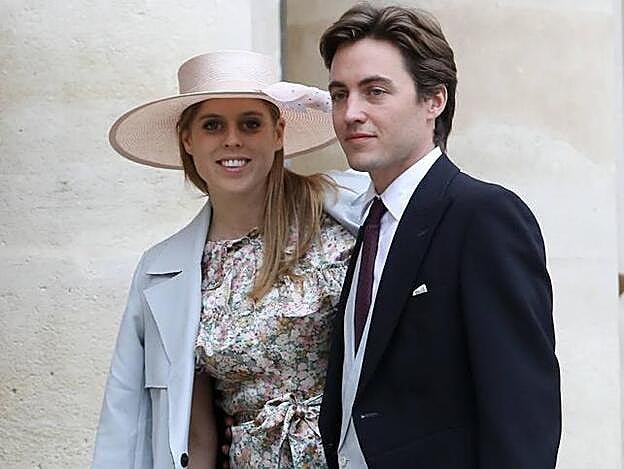 Beatriz de York y Edoardo Mapelli están barajando todas las opciones para determinar si siguen o no adelante con la boda, fijada para el 29 de mayo.