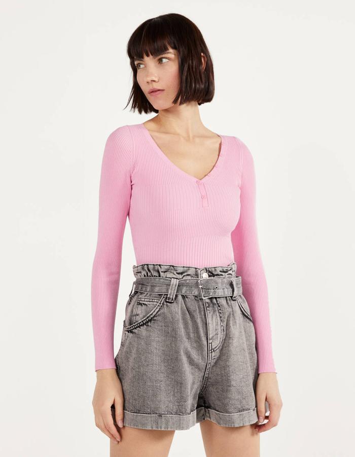 Jersey rosa chicle. De Bershka, (10,79 euros).