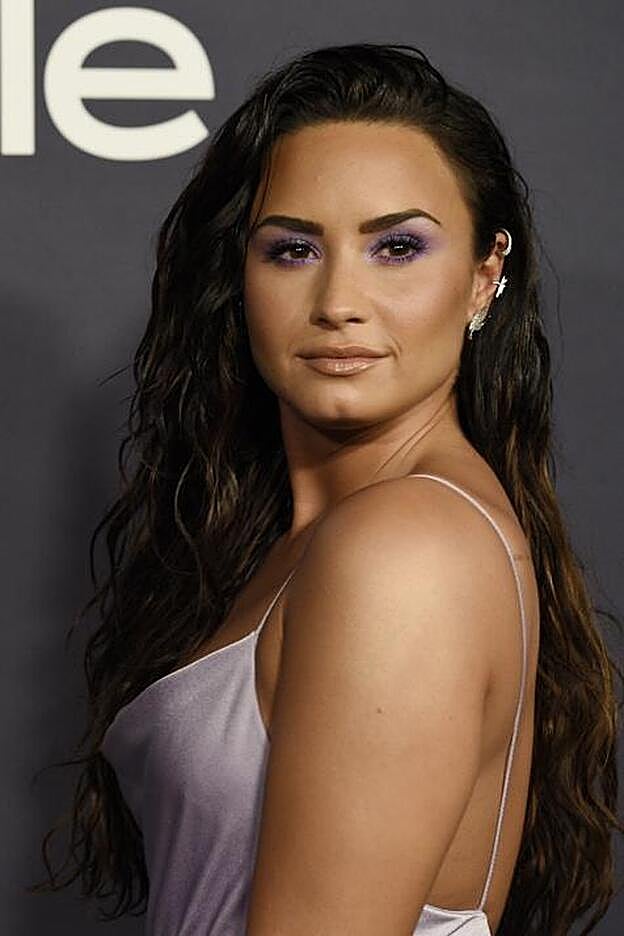 Demi Lovato en una de sus últimas apariciones públicas sobre la alfombra roja.
