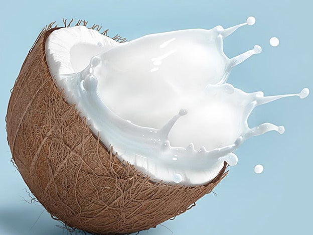 El coco está delicioso, pero en aceite es mejor usarlo solo sobre la piel.