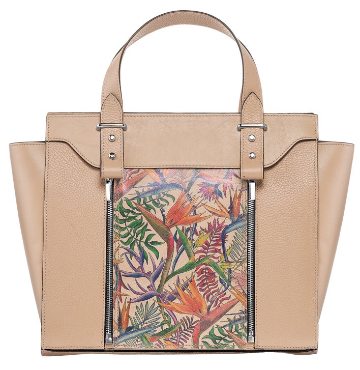 Bolso personalizable, de Blasón (360 €).