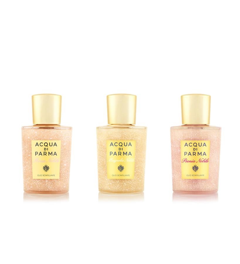De textura muy ligera y sedosa, proporcionan un efecto iluminador larga duración gracias a que están enriquecidos con una combinación de perlas multireflectantes. Sus fragancias están inspiradas en las flores más nobles de los jardines italianos: los aromas suaves y refinados de Rosa Nobile, el alegre sillage de Peonia Nobile o la magnética y elegante composición de Magnolia Nobile. Aceites corporales del ritual Le Nobili de Acqua di Parma (58 €/u).