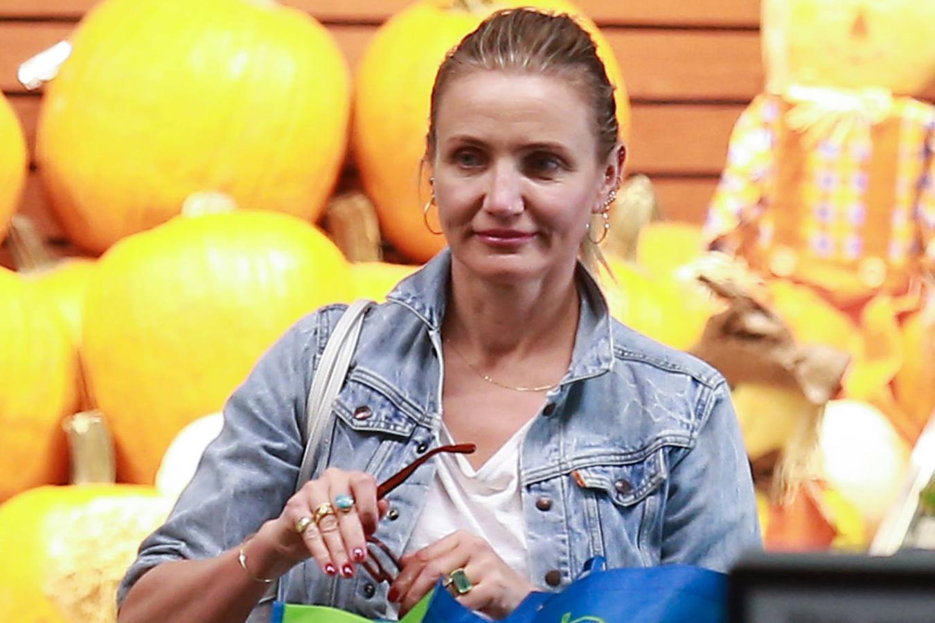 A principios de año, Cameron Diaz revelaba que se había convertido en madre. Nos pillaba por sorpresa, puesto que recurrió a la gestación subrogada. Hace unos días, ella, que siempre había renegado de la maternidad, decía que era lo mejor que le ha pasado en la vida.