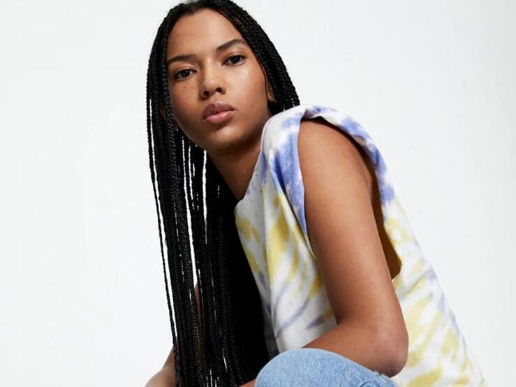 Fotos: Las 15 camisetas de Pull & Bear que nos han conquistado (y combinan con todo)